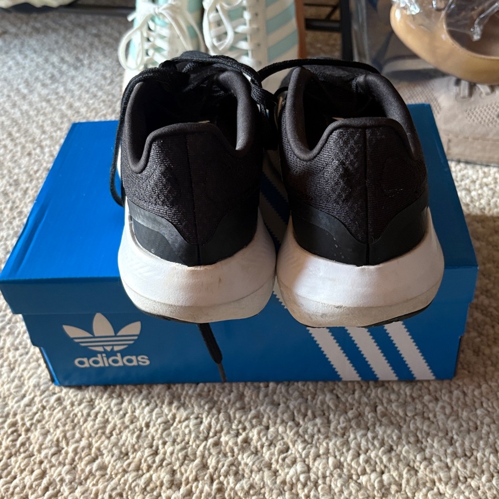 Adidas Women’s Classic Black Sneakers with White Stripes 6.5 - Picture 4 of 4